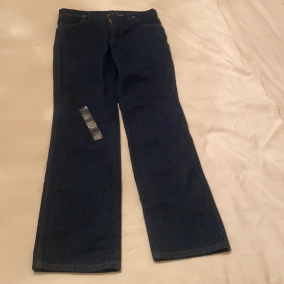 Wrangler Other - WRANGLER cowboy cut blue jeans